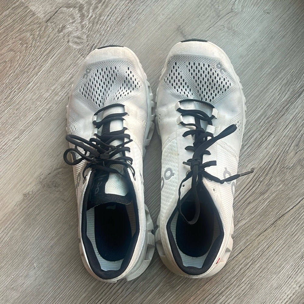 On Cloud Running Tennis Shoes